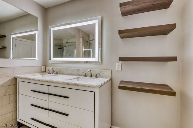 304 Orland Street 38, Las Vegas, NV 89107