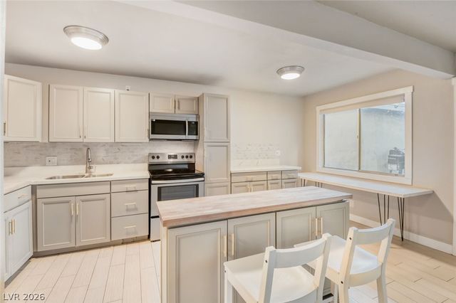 304 Orland Street 38, Las Vegas, NV 89107