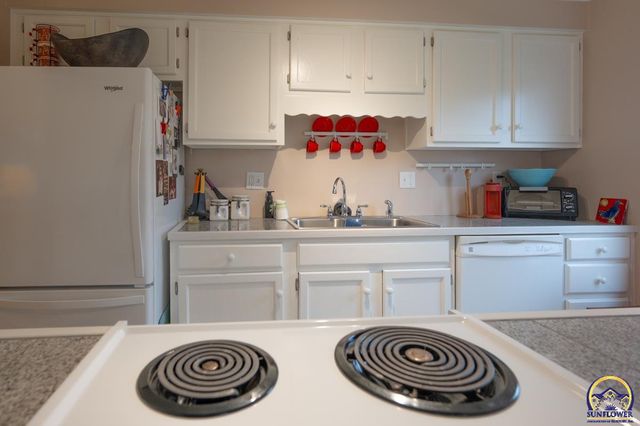 5801 SW 22nd Ter Unit 1, Main floor, Topeka, KS 66614