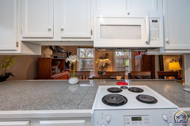 5801 SW 22nd Ter Unit 1, Main floor, Topeka, KS 66614