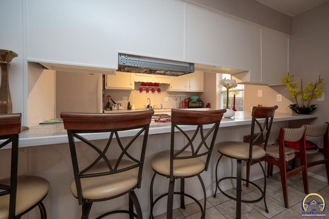 5801 SW 22nd Ter Unit 1, Main floor, Topeka, KS 66614