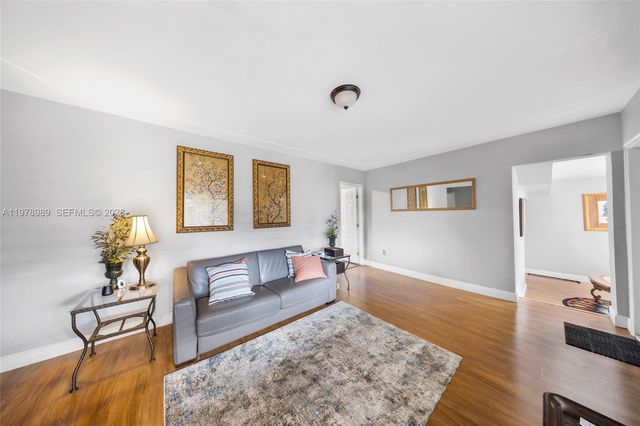 12090 NW 12th Ave, North Miami, FL 33168