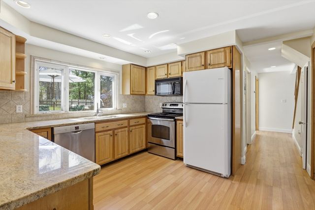 10 Cedarcrest Rd, Canton, MA 02021