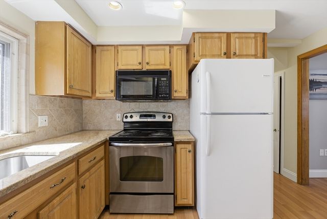 10 Cedarcrest Rd, Canton, MA 02021