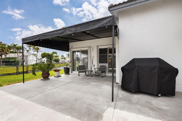 3506 NW 79th Way, Davie, FL 33024