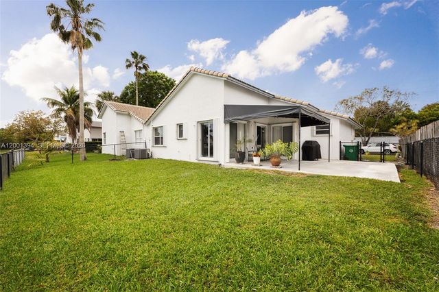 3506 NW 79th Way, Davie, FL 33024