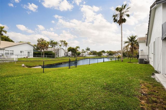 3506 NW 79th Way, Davie, FL 33024