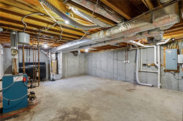 1 Lisi Lane 1, Providence, RI 02904
