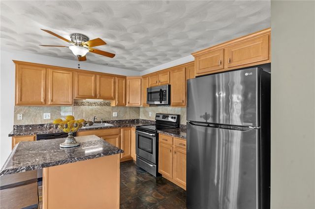 1 Lisi Lane 1, Providence, RI 02904