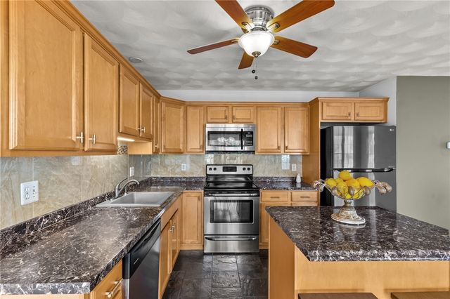 1 Lisi Lane 1, Providence, RI 02904