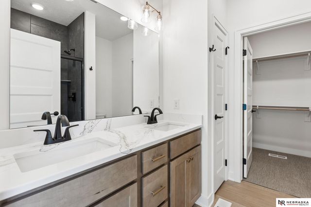 12222 S 113th Street, Papillion, NE 68046