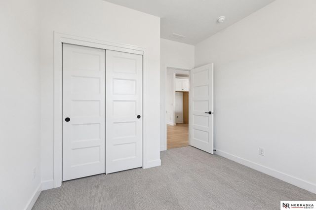 12222 S 113th Street, Papillion, NE 68046