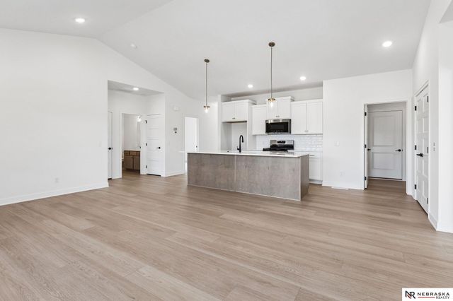 12222 S 113th Street, Papillion, NE 68046