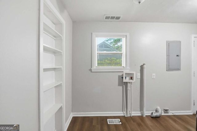 1800 Oakmont Drive NW, Atlanta, GA 30314