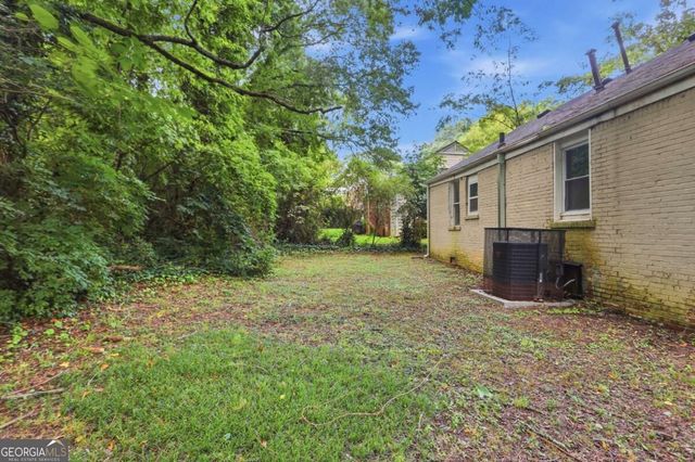 1800 Oakmont Drive NW, Atlanta, GA 30314