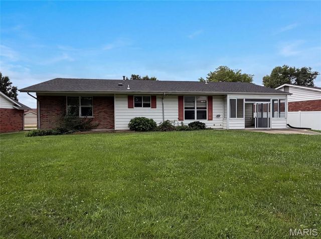 3679 Vago Lane, Florissant, MO 63034