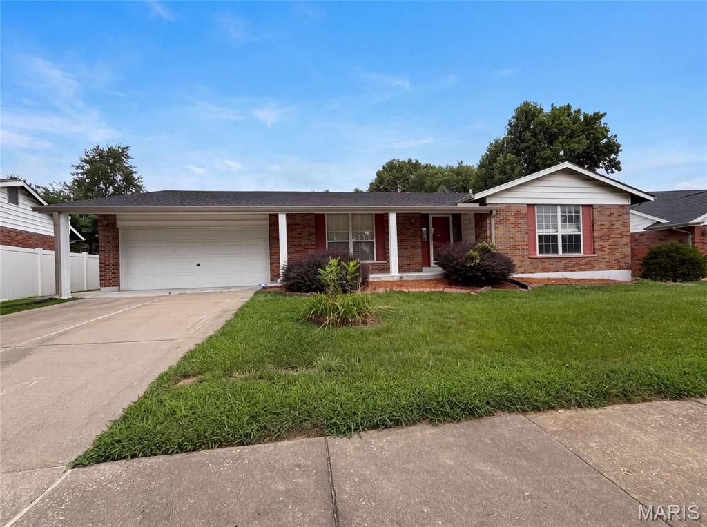 3679 Vago Lane, Florissant, MO 63034