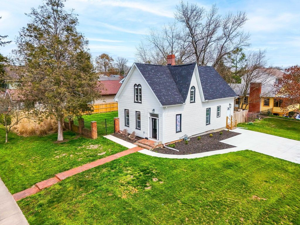 92 N Vine Street, Westerville, OH 43081