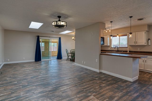 123 ORTEGA Road NW, Albuquerque, NM 87114