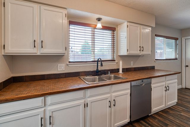 123 ORTEGA Road NW, Albuquerque, NM 87114