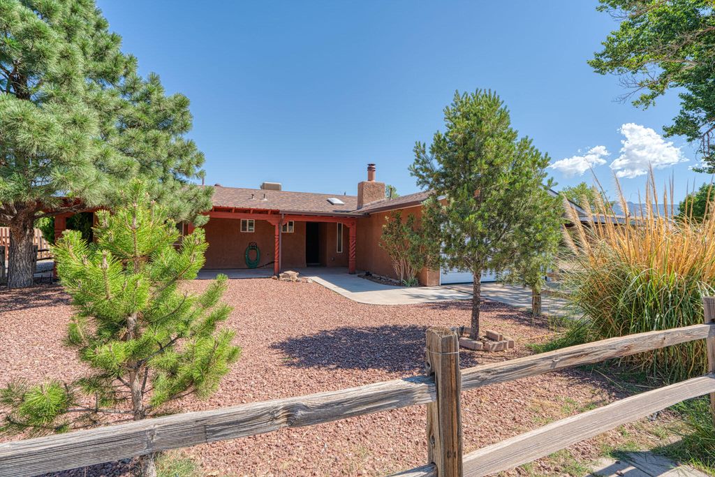 123 ORTEGA Road NW, Albuquerque, NM 87114