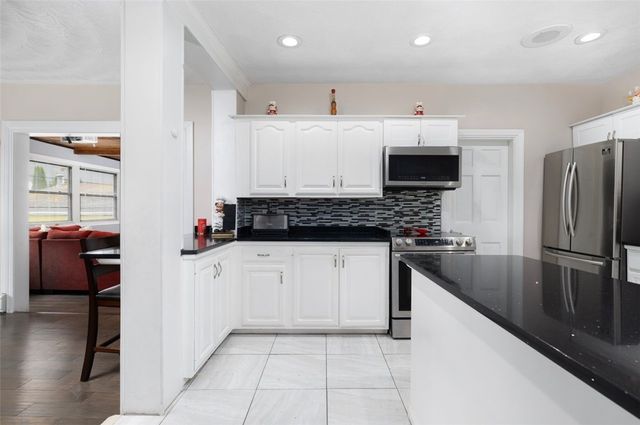 204 Reservoir Avenue, Lincoln, RI 02865