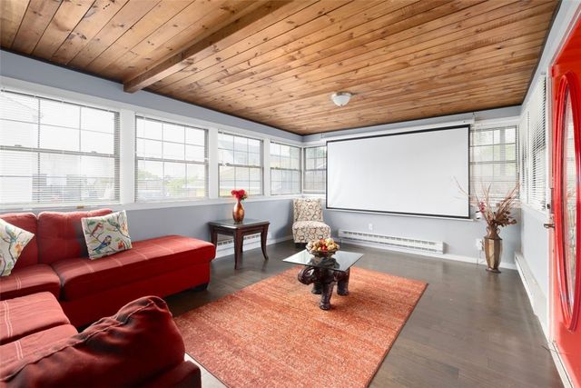 204 Reservoir Avenue, Lincoln, RI 02865