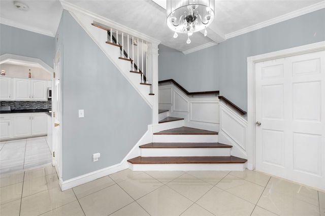 204 Reservoir Avenue, Lincoln, RI 02865