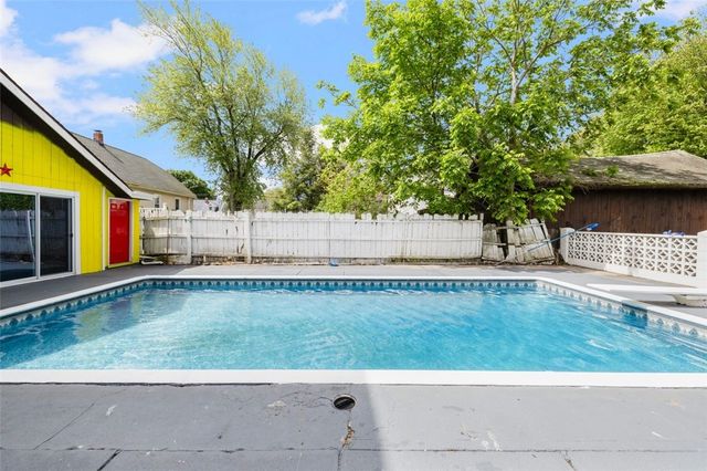 204 Reservoir Avenue, Lincoln, RI 02865