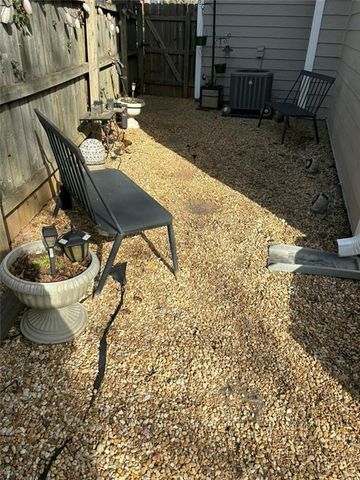 162 Summer Lake SW Drive, Marietta, GA 30060