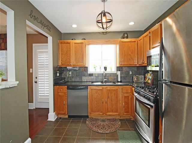 162 Summer Lake SW Drive, Marietta, GA 30060