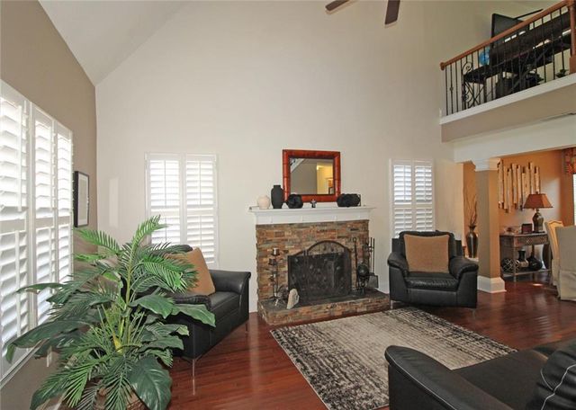 162 Summer Lake SW Drive, Marietta, GA 30060