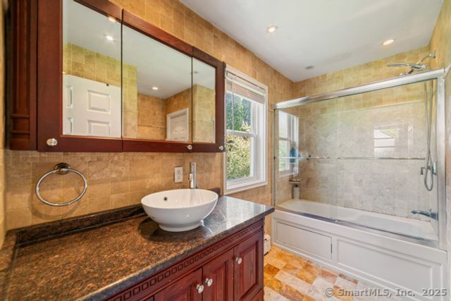 30 Ascot Lane, Torrington, CT 06790