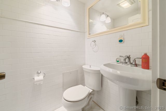 30 Ascot Lane, Torrington, CT 06790