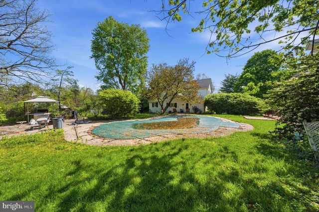 7458 S MAIN ST, Coopersburg, PA 18036