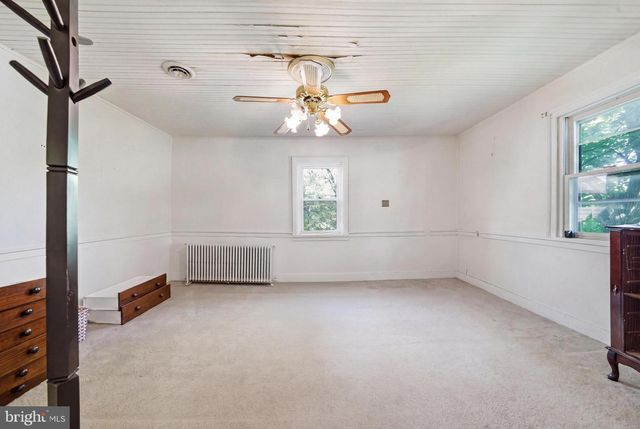 7458 S MAIN ST, Coopersburg, PA 18036
