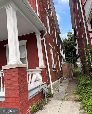 1828 STATE ST, Harrisburg, PA 17103