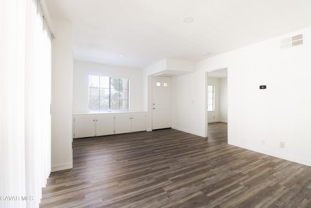 2554 Olive Drive Apt 96, Palmdale, CA 93550