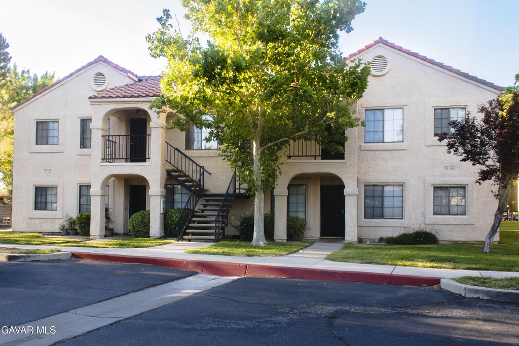 2554 Olive Drive Apt 96, Palmdale, CA 93550