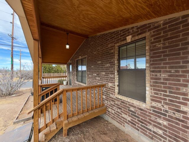 400 S 1st, Alpine, TX 79830