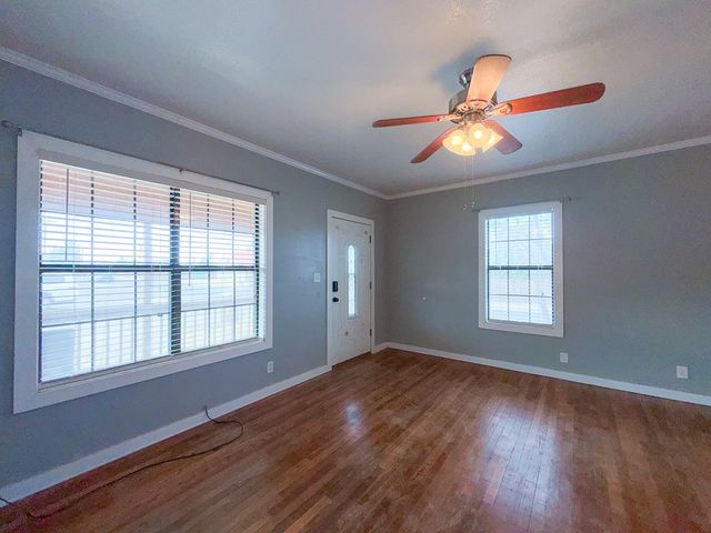 400 S 1st, Alpine, TX 79830