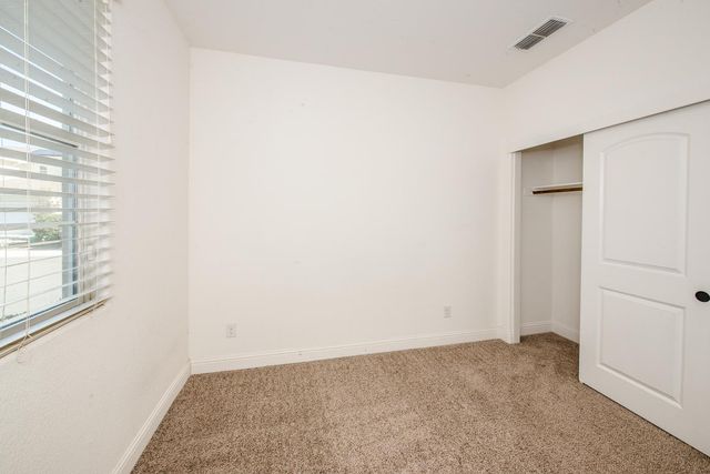 8434 Stellata Ln, Elk Grove, CA 95758