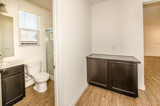 8434 Stellata Ln, Elk Grove, CA 95758