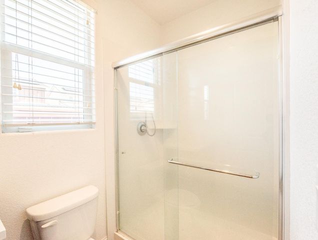 8434 Stellata Ln, Elk Grove, CA 95758