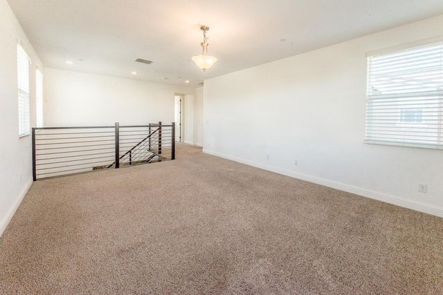 8434 Stellata Ln, Elk Grove, CA 95758