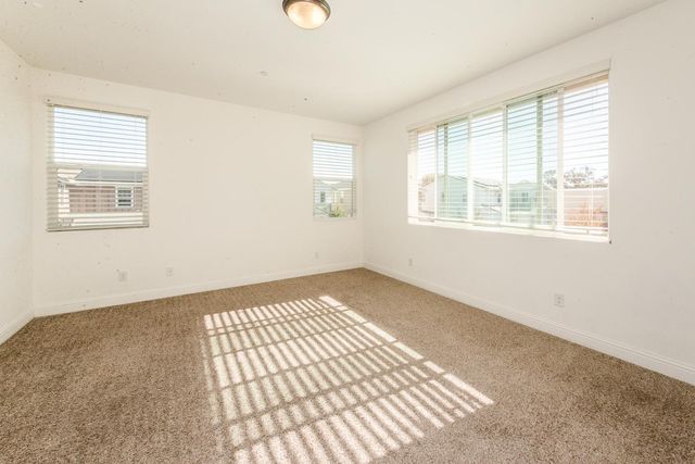 8434 Stellata Ln, Elk Grove, CA 95758