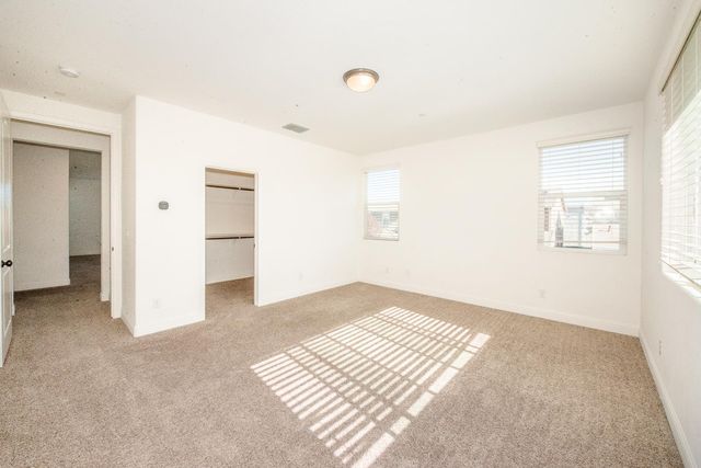 8434 Stellata Ln, Elk Grove, CA 95758