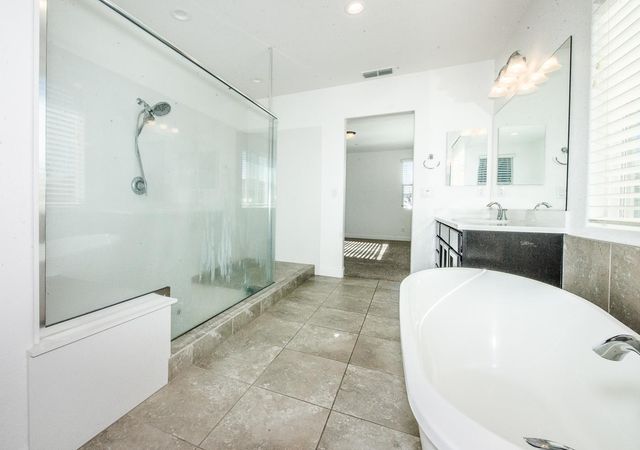 8434 Stellata Ln, Elk Grove, CA 95758