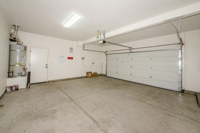 8434 Stellata Ln, Elk Grove, CA 95758