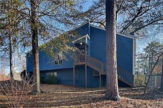 3296 Timber Bluff NE Drive, Marietta, GA 30062